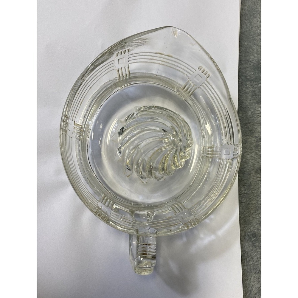Vintage Hazel Atlas Clear Glass Juicer Reamer Basket Weave Criss Cross Pattern - Picture 2 of 9